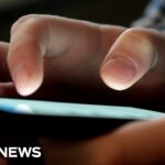 Surgeon general calls for warnings on social media platforms