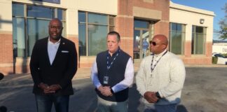 Little Rock mayor, police chief hold news conference after Park Plaza Mall shooting